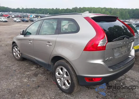 2013 Volvo Xc60 3.2 из США, поврежденный, VIN YV4952DL4D2452677